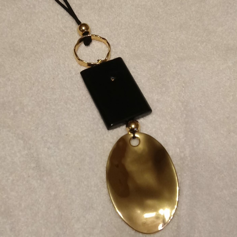 Necklaces F26 - Picture 3 of 5